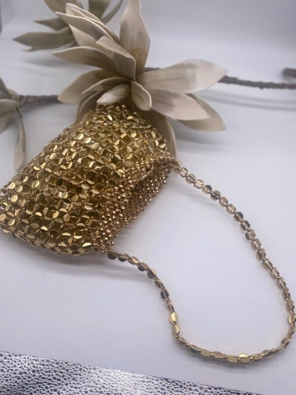Bolso de metal rejilla dorada - Imagen 3