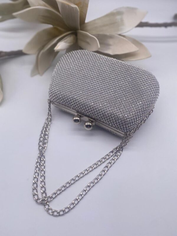 Bolso joya tonos plata y cristal - Imagen 2
