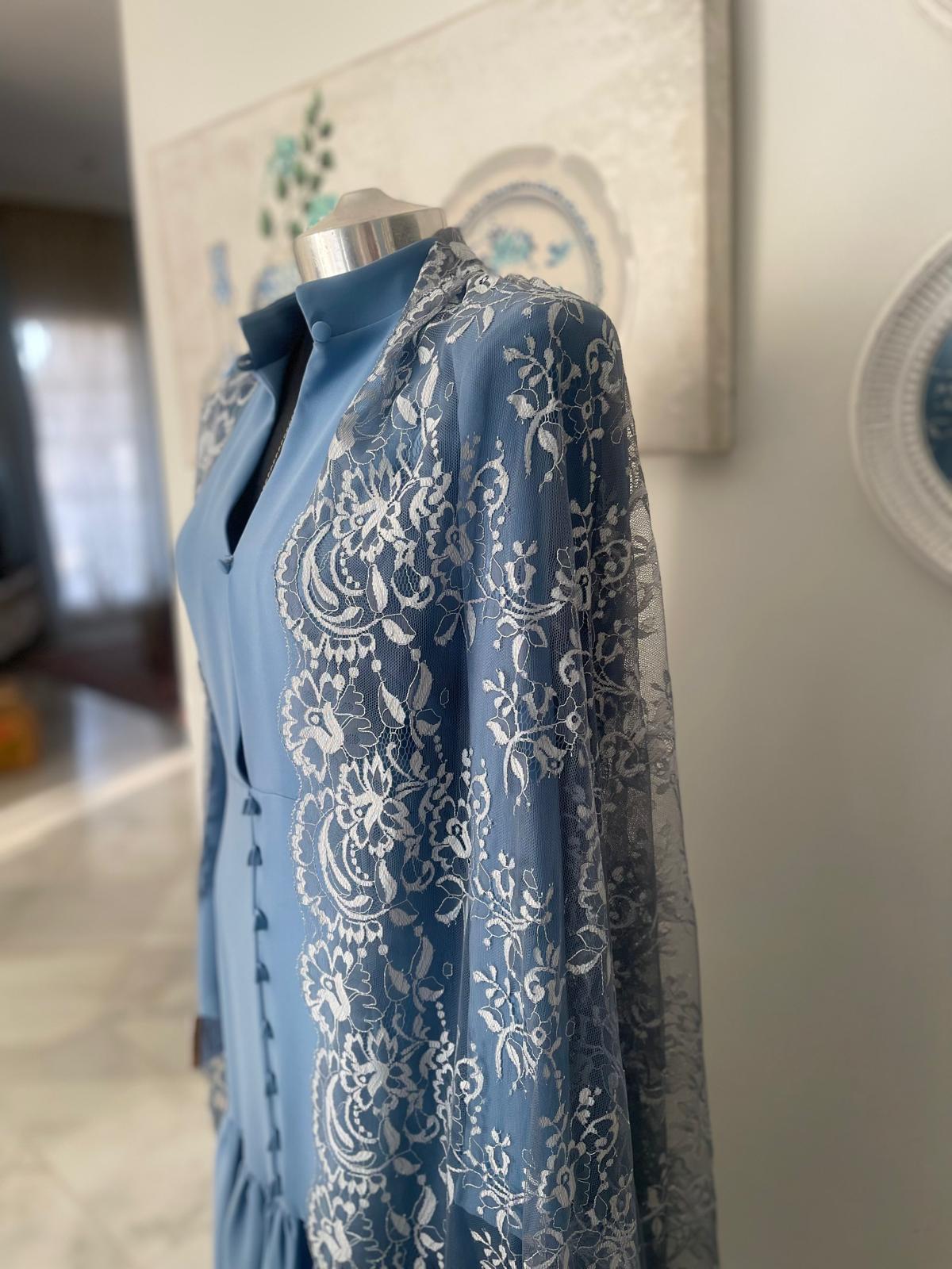 MANTILLA GRIS CON TONOS ANACARADOS - Imagen 2