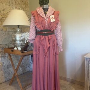 CONJUNTO FALDA MAS PIQUILLO